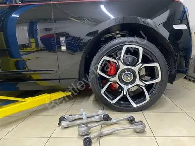 Оригинальные рычаги для Rolls-Royce Cullinan