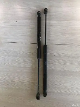 81770-A2200 Амортизатор крышки багажника Kia Ceed JD