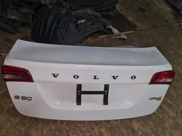 Крышка багажника Volvo S60 Y20 B4164T 2011 (б/у)