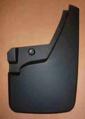 Брызговик передний правый H3 06-10