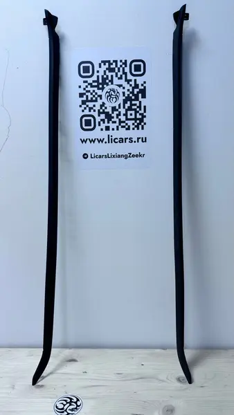 Молдинг лобового стекла ZEEKR 001