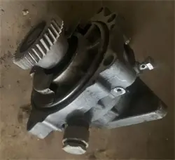 Б/У Насос вакуумный Isuzu NPR75 NQR90
