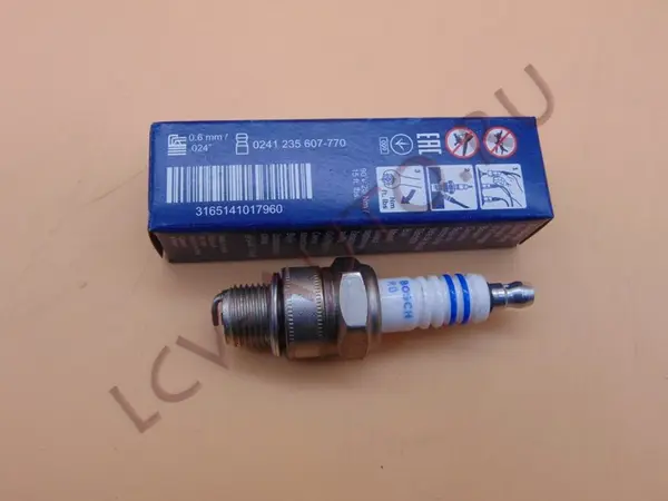 0241235607 Свеча зажигания BOSCH
