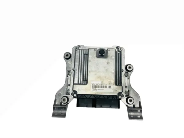 Блок управления двигателем LVA00-3823351
