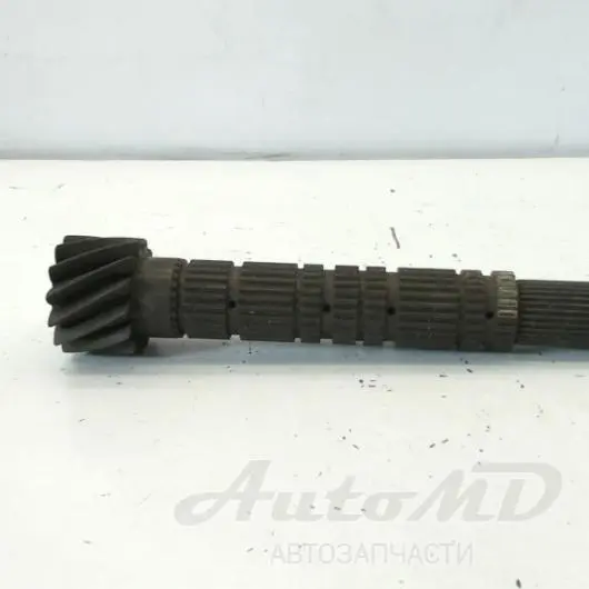 Вал вторичный КПП 6 ступ 2.2/2.3 (13х68)
