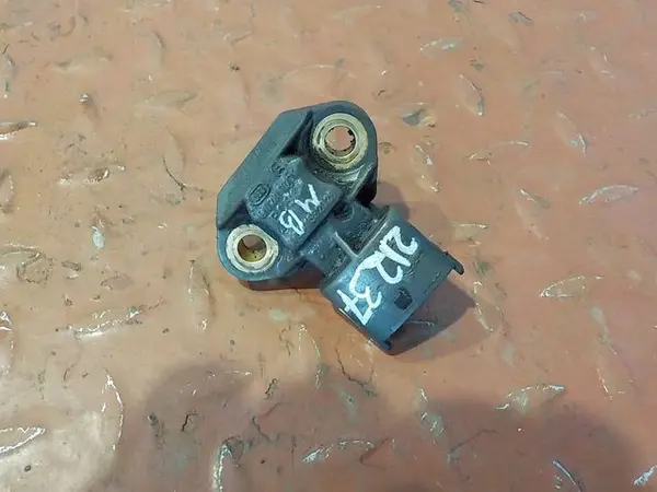 0041532026 MERCEDES Датчик давления масла, № XF212374