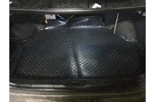 Коврик в багажник Nissan Maxima A33
