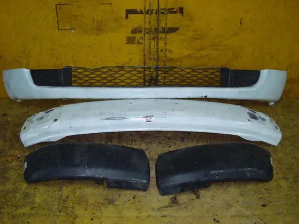 Бампер 52129-52070 на Toyota Probox NCP50V