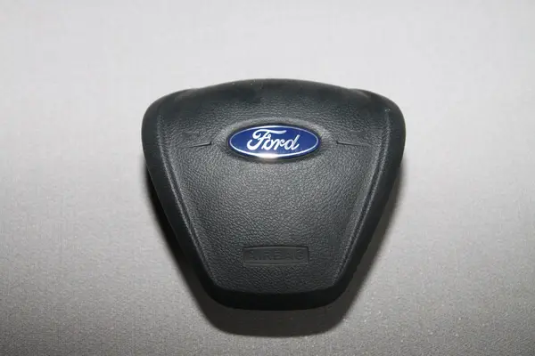 Подушка безопасности в руль Ford Fiesta, 2009