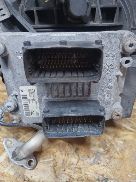 Блок двигателя Opel Corsa D (2006-2010) 55557932 | 55555