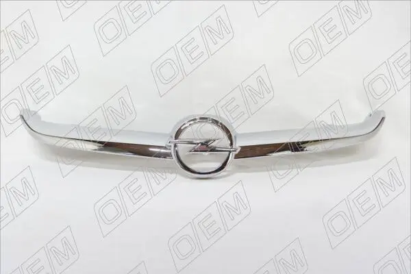 Накладка решетки радиатора Opel Astra J (2012-2018)