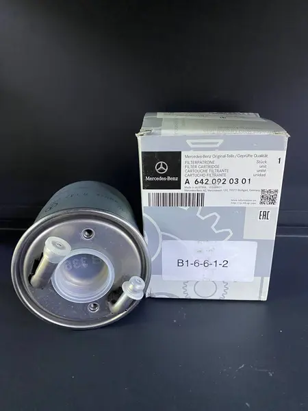 Фильтр топливный MERCEDES-BENZ A6420920301 PP841/10